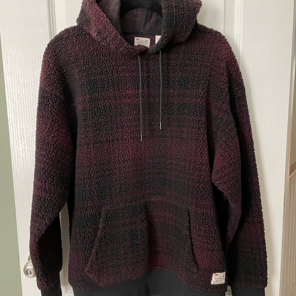 Men’s Levi’s X JT teddy bear hoodie. L